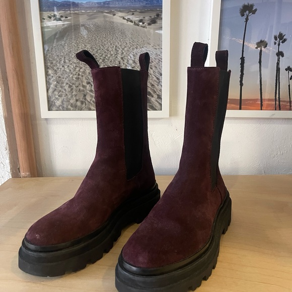 Eleventy Suede Chelsea Boots‎ - Picture 7 of 7